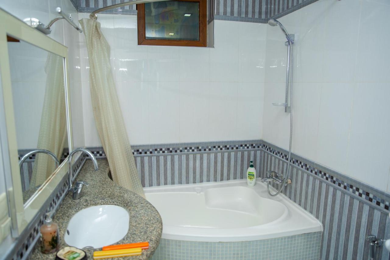 Samarkand Luxury Apartament #1 Appartement Buitenkant foto